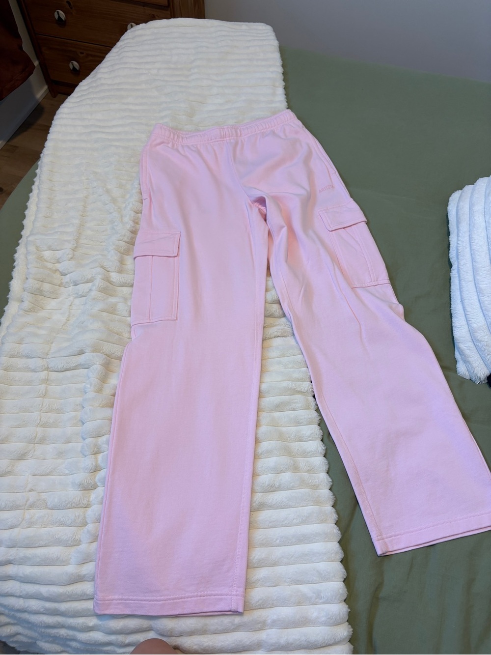 Aritzia cargo terry sweatfleece